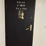 Neves - Location: Pour 4 Personnes Dans Un Quartier Jeune Et Anime Daire