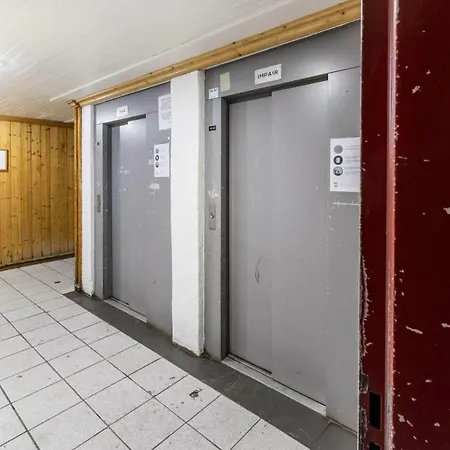 Neves - Location: Pour 4 Personnes Dans Un Quartier Jeune Et Anime 아파트 *