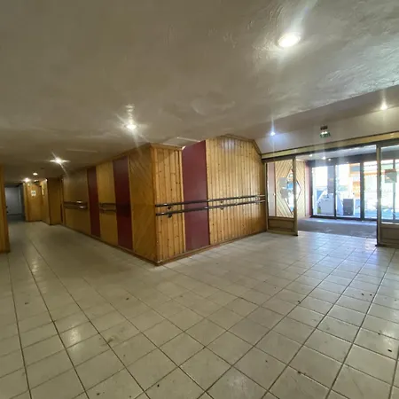 Neves - Location: Pour 4 Personnes Dans Un Quartier Jeune Et Anime Val Thorens
