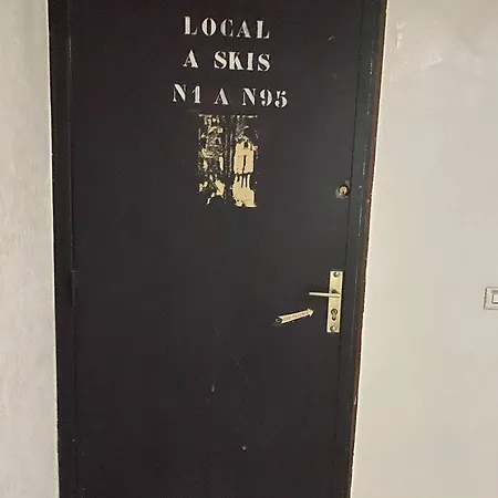 Neves - Location: Pour 4 Personnes Dans Un Quartier Jeune Et Anime *
