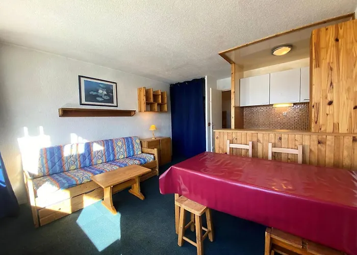 Neves - Location: Pour 4 Personnes Dans Un Quartier Jeune Et Anime * Val Thorens