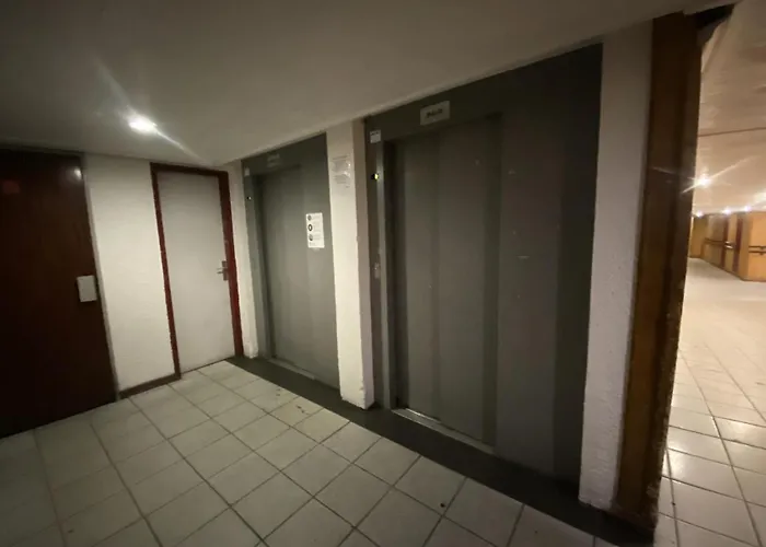 Neves - Location: Pour 4 Personnes Dans Un Quartier Jeune Et Anime *